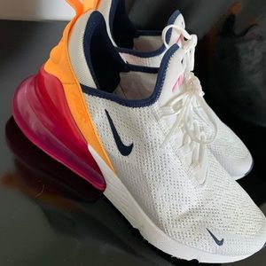Nike Air Max 270 Women’s  10